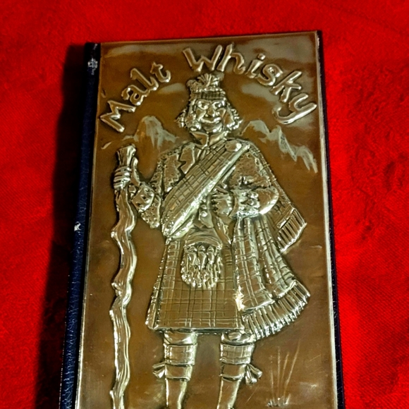 Malt Whiskey Almanac sterling cover book bound in leather. - Picture 2 of 5